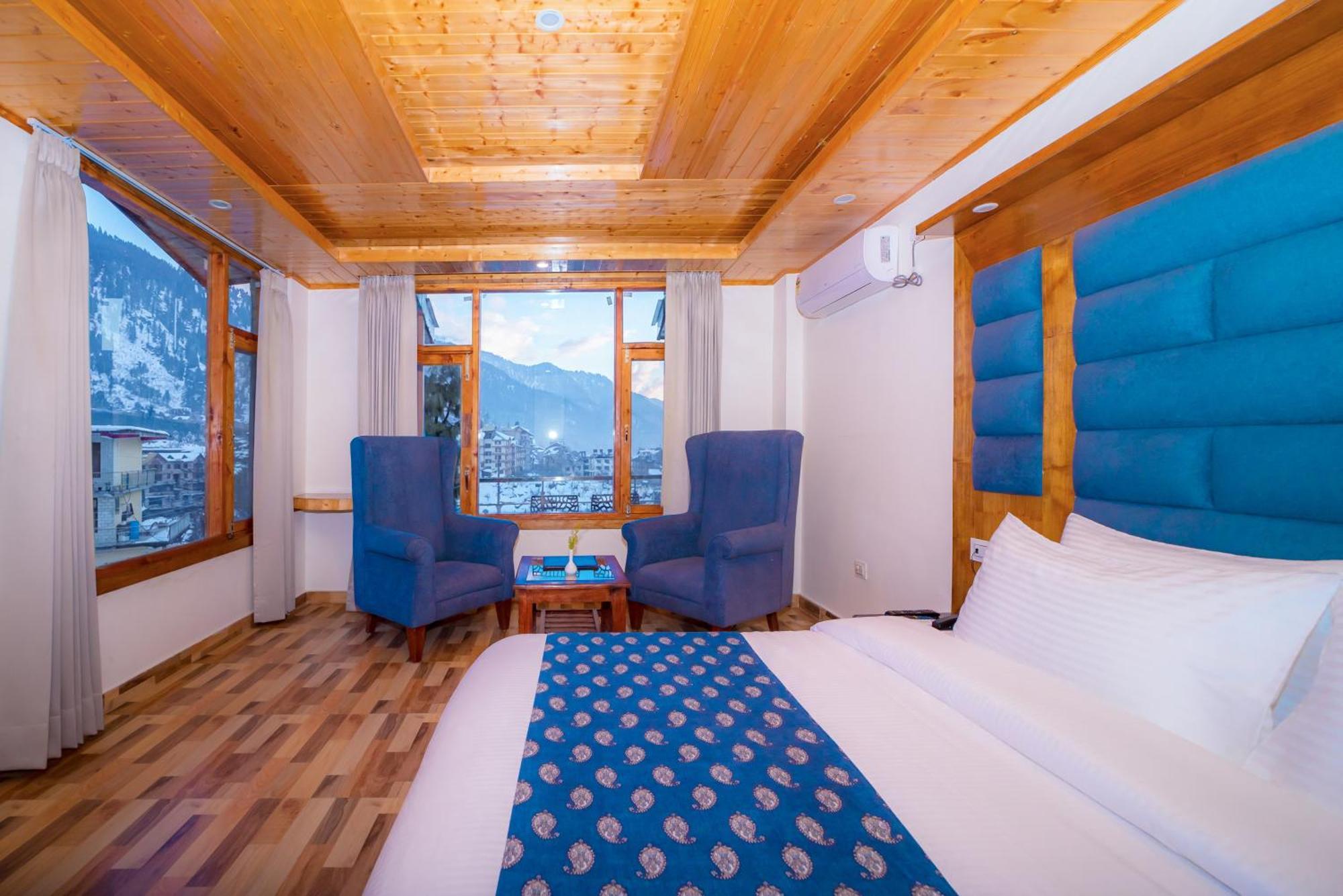 Snow City'S Montana Blues Resort Manali - Heated & Air-Cooled Stay — Photos 3