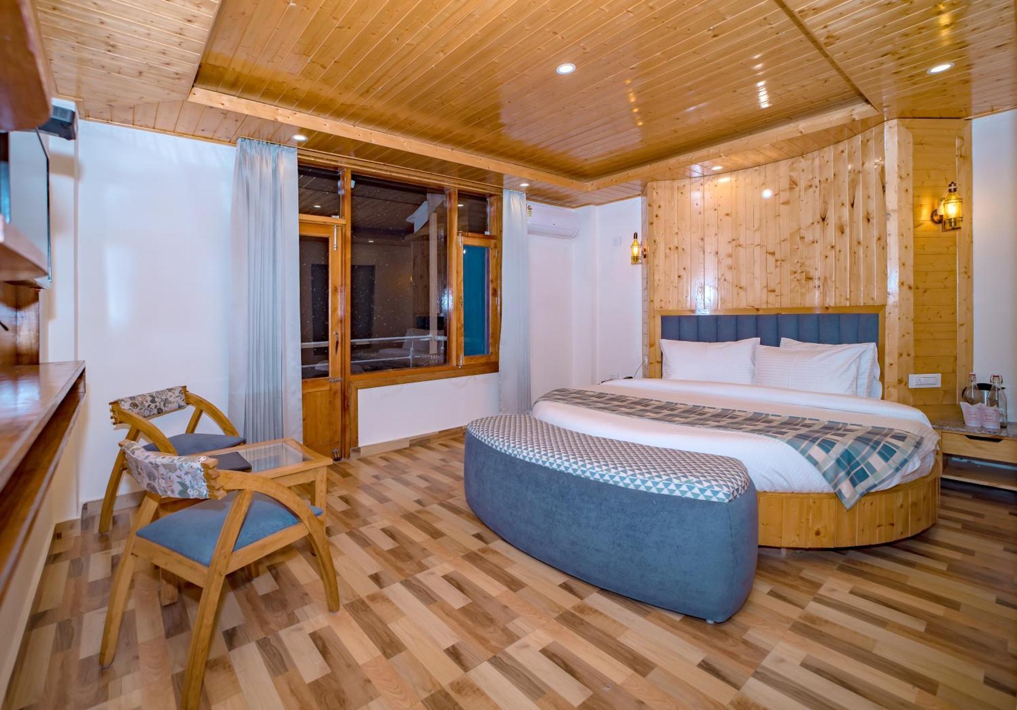 Snow City'S Montana Blues Resort Manali - Heated & Air-Cooled Stay — Photos 1